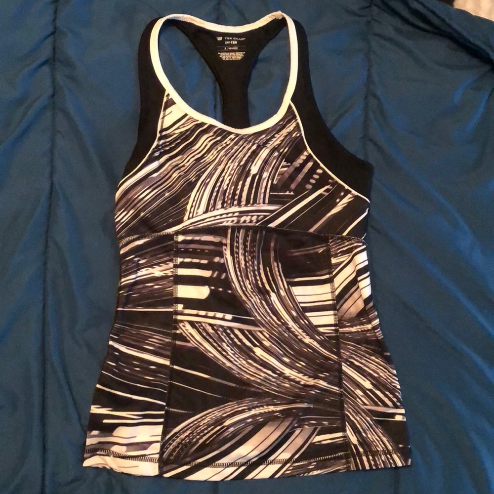 Ten Gear tank